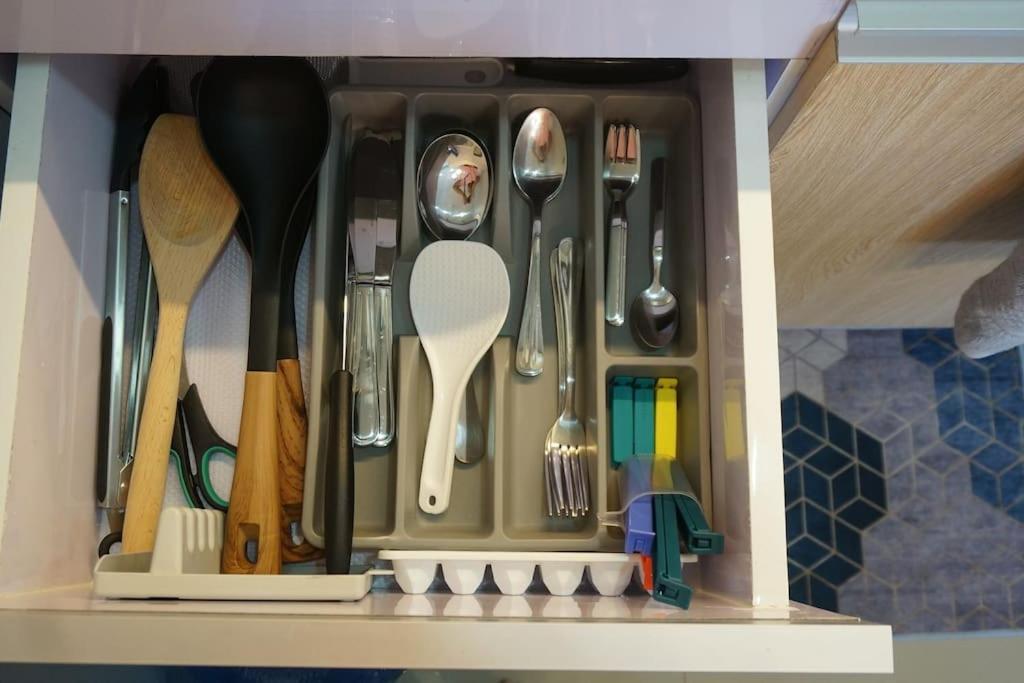 The Fika Room Near Mnl Airport - Scandi Studio Unit With Fast Wi-Fi & Netflix - Read Full Property Desc Before Booking Манила Екстериор снимка